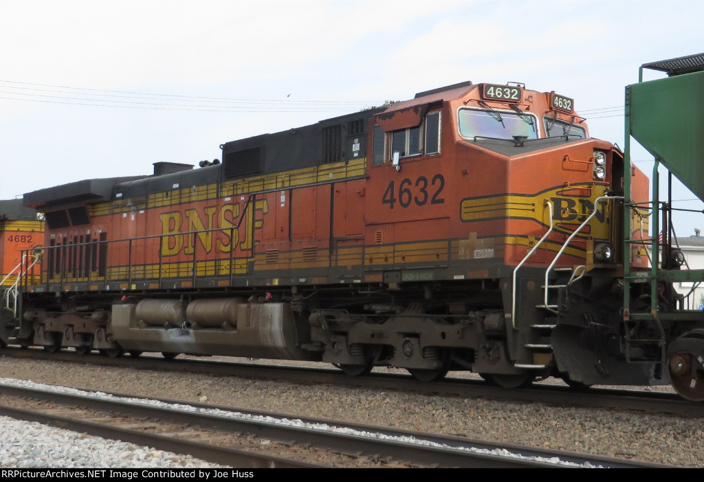 BNSF 4632